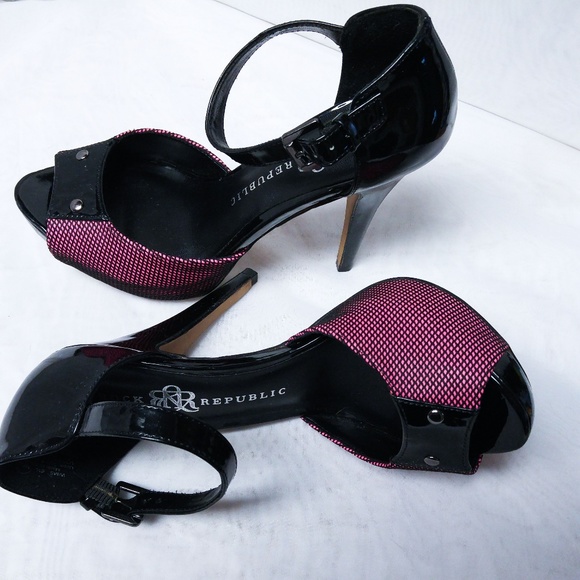 Rock & Republic Shoes - Sz 6.5M Rock & Republic Heels Pink Peep Toe Pin-up